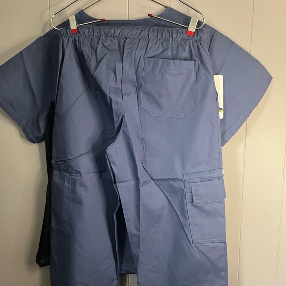 MOBB Unisex V Neck Scrub top and Drawstring Pants New. - Picture 5 of 14